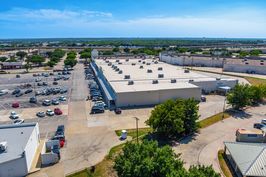 1250 William D Tate Ave, Grapevine, TX for lease - Building Photo - Image 3 of 5