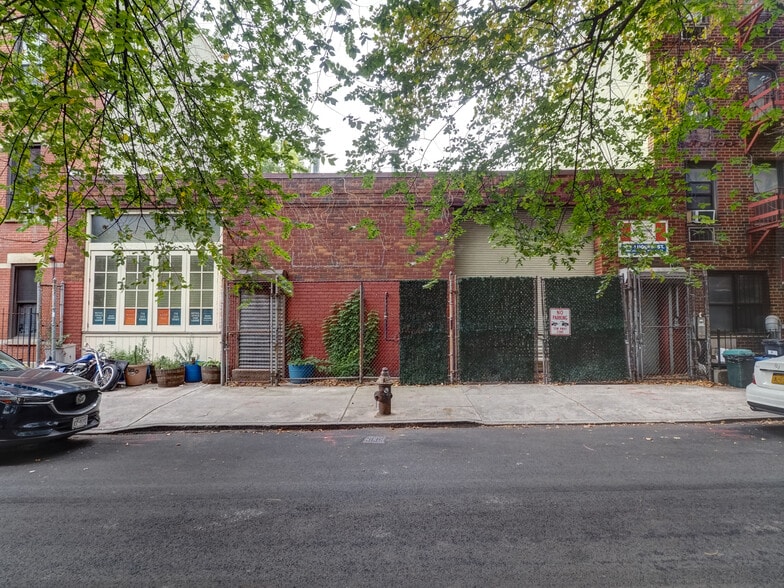 101-103 Luquer St, Brooklyn, NY for sale - Building Photo - Image 1 of 6