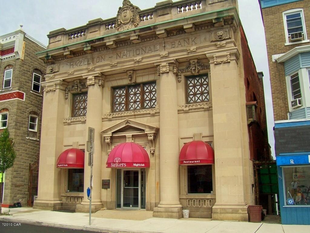 201 N 1st St, Lehighton, PA 18235