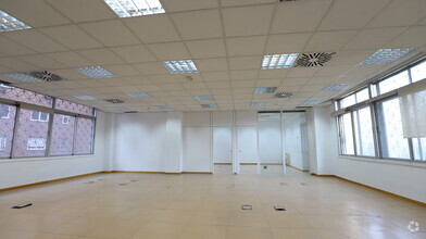 Office in Madrid, Madrid for lease Interior Photo- Image 2 of 17