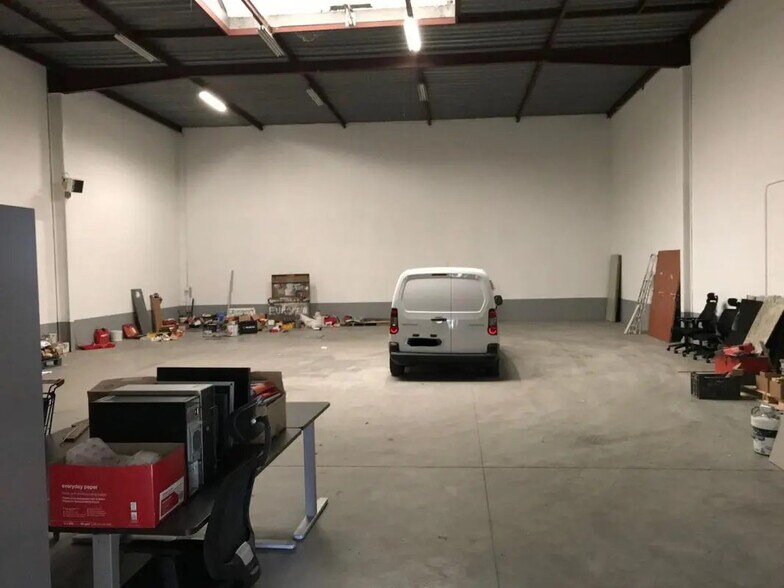 Industrial in La Garde for lease - Building Photo - Image 2 of 5