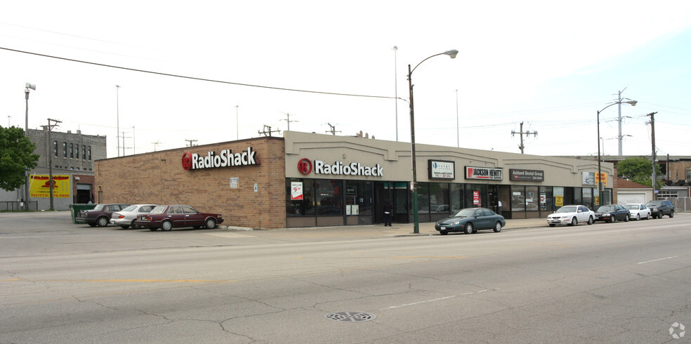 3140-3150 S Ashland Ave, Chicago, IL for lease - Building Photo - Image 2 of 7