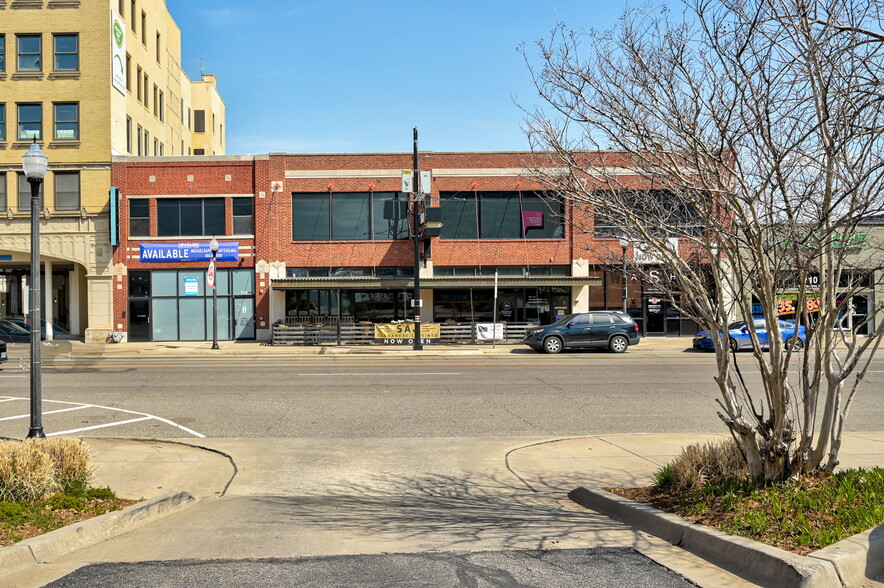 714 N Broadway Ave, Oklahoma City, OK for sale - Building Photo - Image 1 of 101