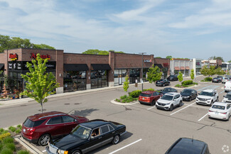 More details for 2830-2880 W Maple Rd, Troy, MI - Retail for Lease