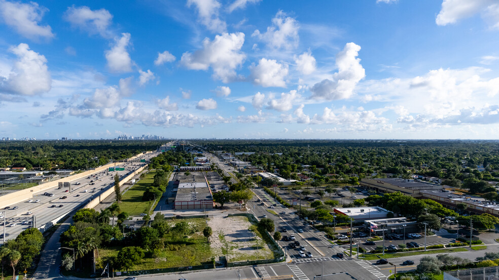 NE Corner Of Northwest 7th Ave, Miami, FL for sale - Building Photo - Image 3 of 6