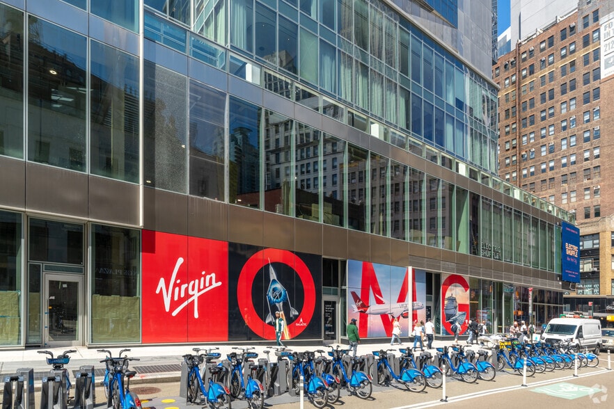 1227 Broadway, New York, NY for lease - Building Photo - Image 3 of 6