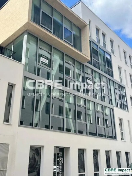 Office in Reims for lease - Building Photo - Image 2 of 9