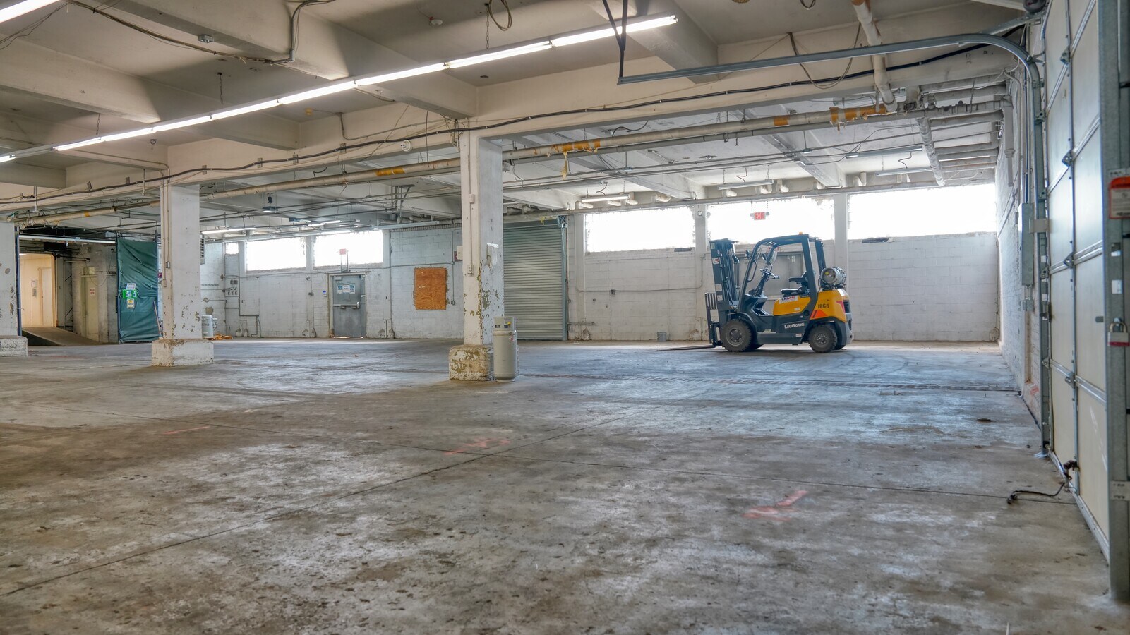 50 Carnation Ave, Floral Park, NY 11001