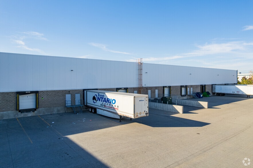 1001 Jean Talon Rue, St-Bruno-de-Montarville, QC for lease - Building Photo - Image 2 of 3