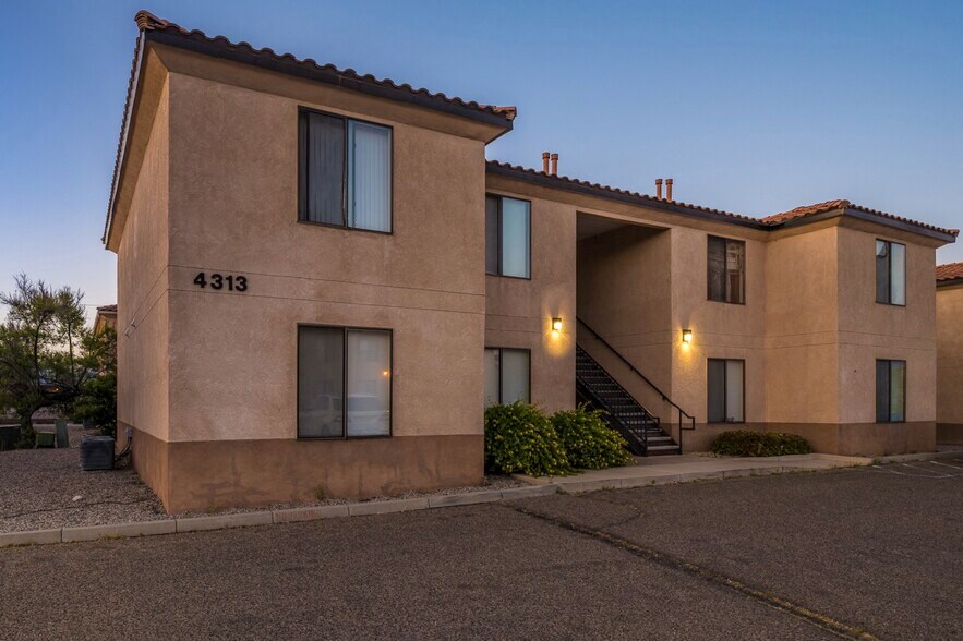 4313 Sabana Loop SE, Rio Rancho, NM for sale - Primary Photo - Image 1 of 1