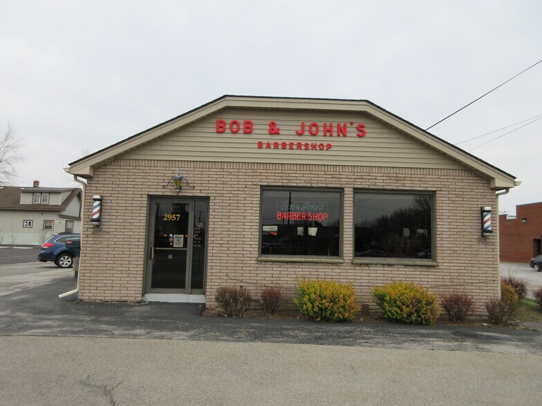 2957 Union Rd, Cheektowaga, NY for sale - Primary Photo - Image 1 of 1