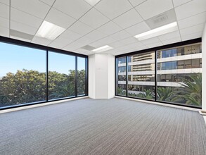 11150 Santa Monica Blvd, Los Angeles, CA for lease Interior Photo- Image 2 of 12