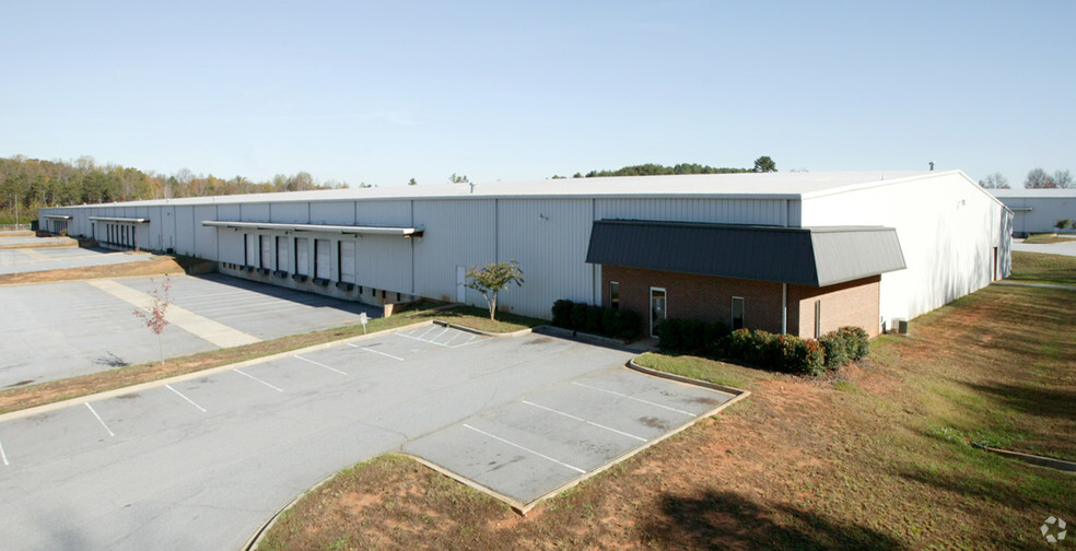 6410 Augusta Rd, Greenville, SC for lease - Building Photo - Image 2 of 12