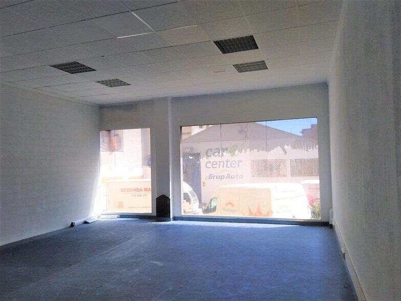 Retail in Ontinyent for lease - Building Photo - Image 3 of 7