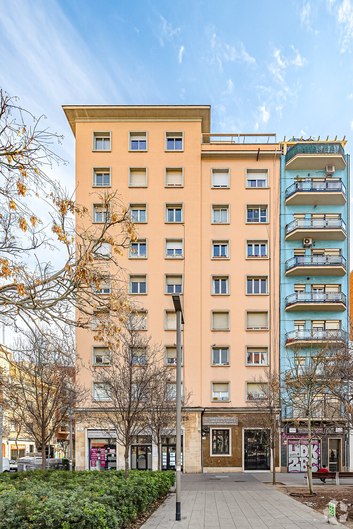 Plaça del Centre, 12, Barcelona, Barcelona for sale Primary Photo- Image 1 of 1