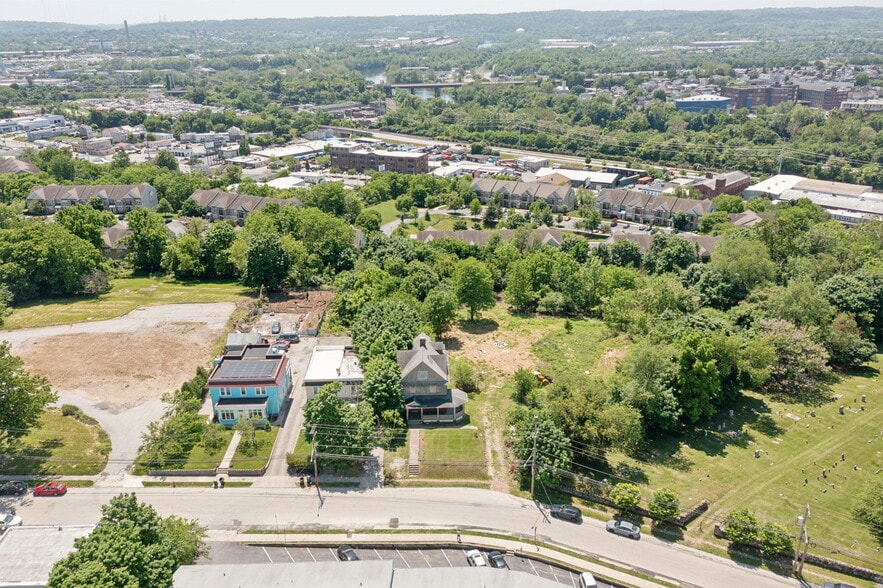 722 Sandy St, Norristown, PA for sale - Building Photo - Image 2 of 13