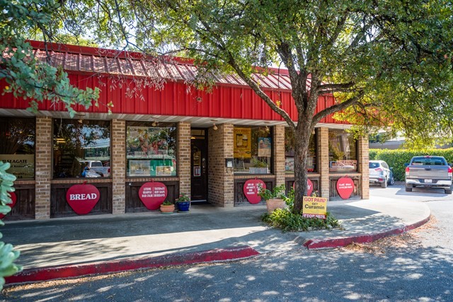 334 Junction Hwy, Kerrville, TX for sale - Building Photo - Image 1 of 1