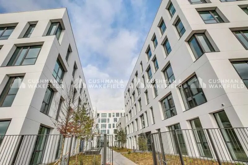 Rue Ella Maillart, Massy for lease - Building Photo - Image 2 of 8