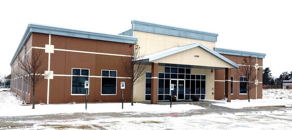 2350 Oakdale Blvd, Coralville, IA for sale - Primary Photo - Image 1 of 1