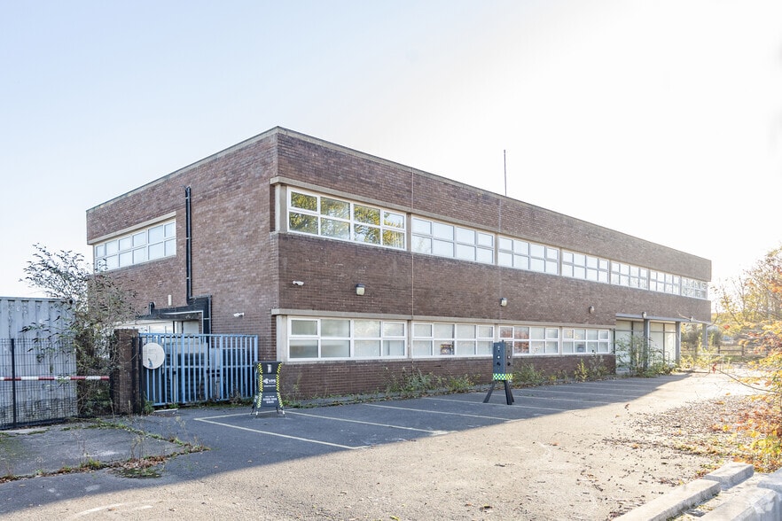 Britannia Rd, Patchway for sale - Primary Photo - Image 1 of 1