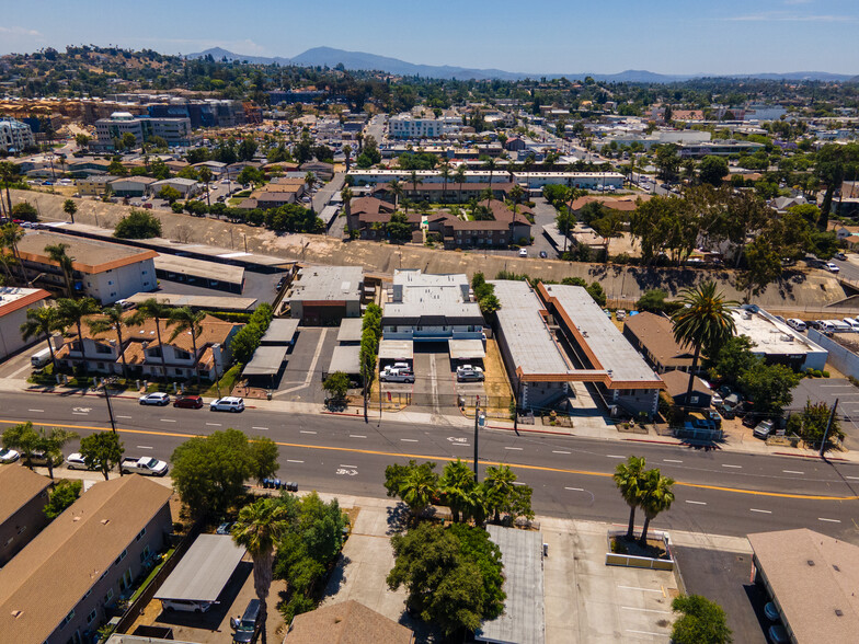 331 E Washington Ave, Escondido, CA for sale - Building Photo - Image 2 of 14