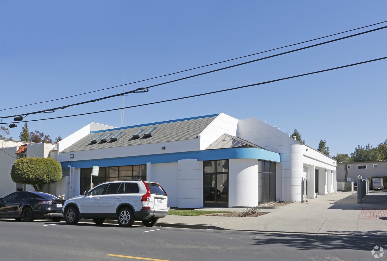 644 University Ave, Los Gatos, CA 95032