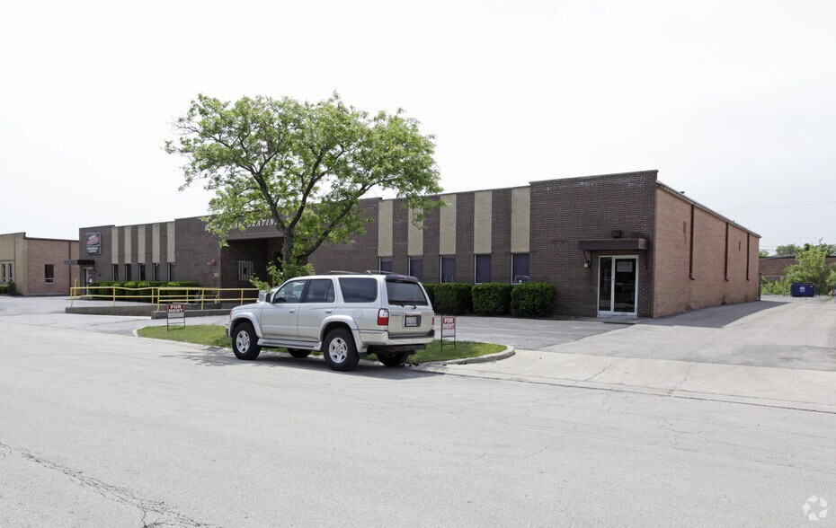 325-335 W Laura Dr, Addison, IL for sale - Building Photo - Image 1 of 1