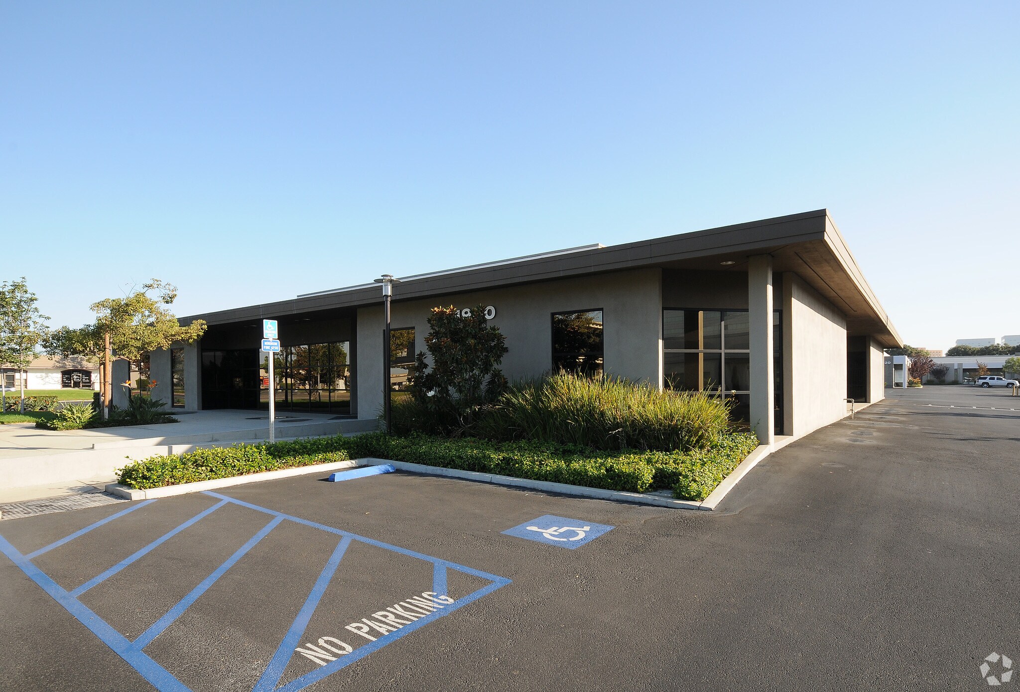 1900 Quail St, Newport Beach, CA for sale Primary Photo- Image 1 of 1