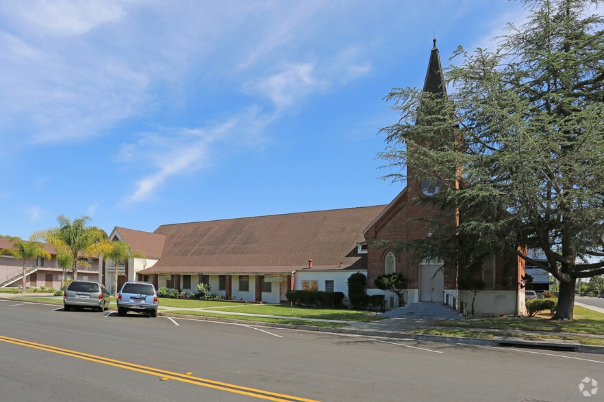 349 W 4th Ave, Escondido, CA for sale - Primary Photo - Image 1 of 1