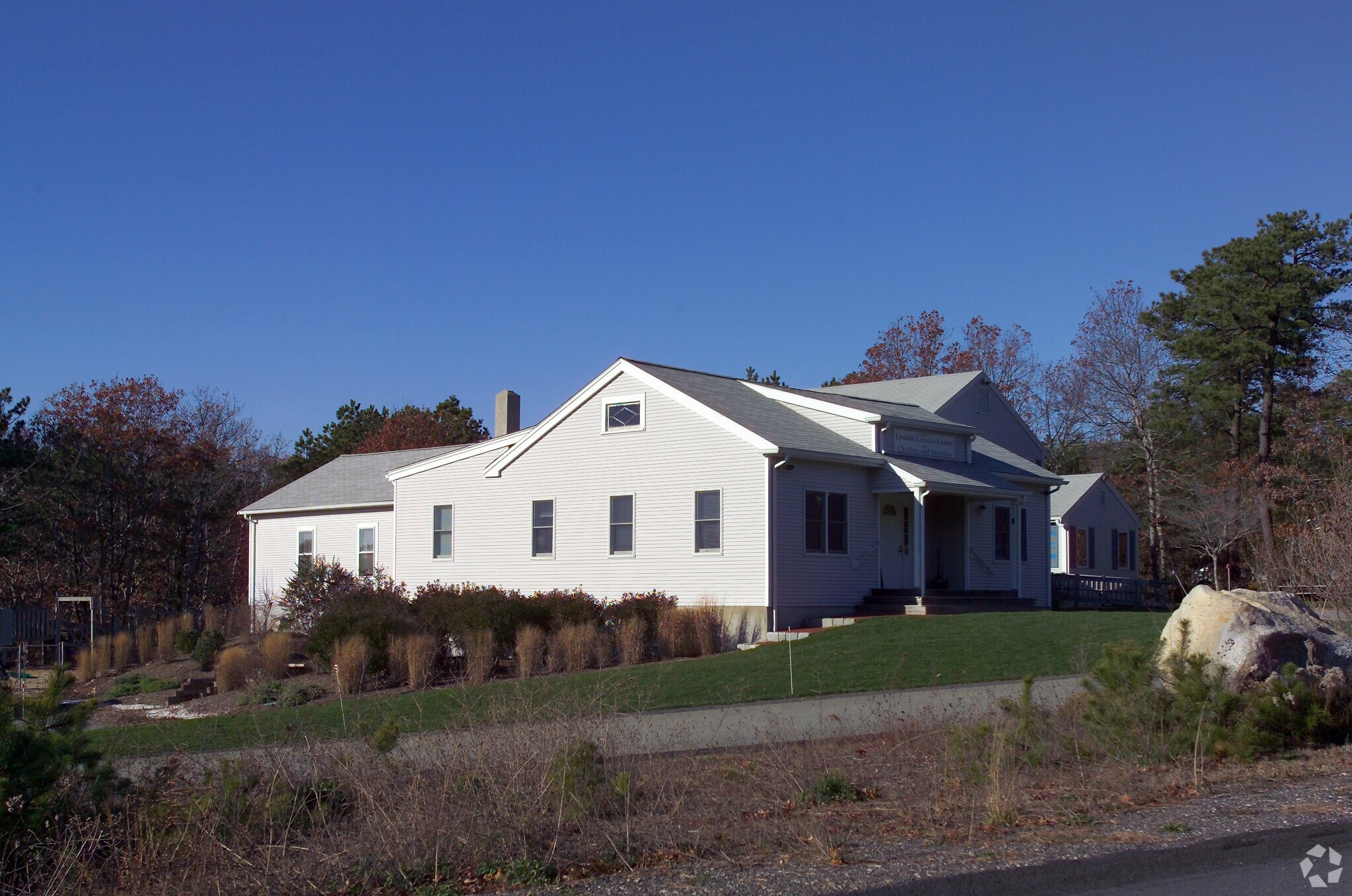 206 Breed's Hill Rd, Hyannis, MA for sale Primary Photo- Image 1 of 1