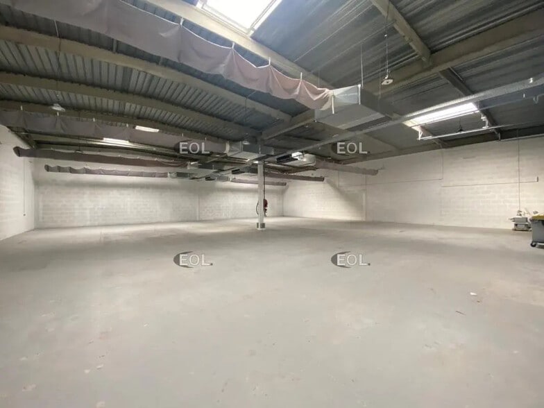 Industrial in Massy for lease - Interior Photo - Image 2 of 5