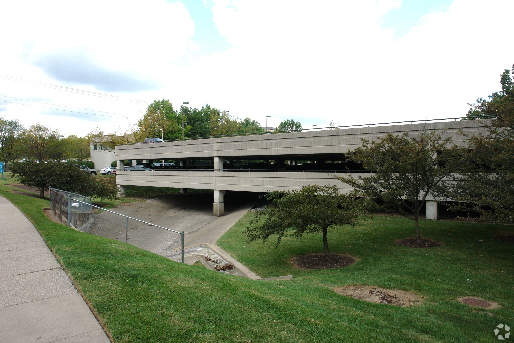 1401 Harrodsburg Rd, Lexington, KY 40504 Saint Joseph Office Park