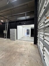 13751 SW 143rd Ct, Miami, FL for lease Interior Photo- Image 2 of 8