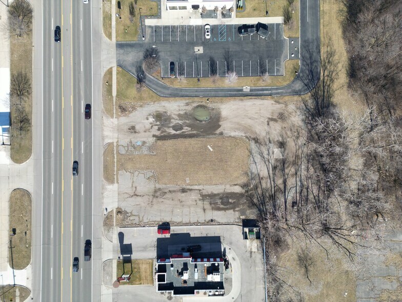 34360 Groesbeck Hwy, Clinton Township, MI for lease - Building Photo - Image 3 of 5