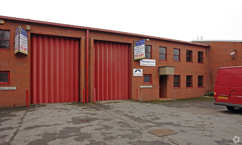 Albany Park, Camberley for lease - Building Photo - Image 2 of 7