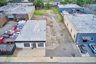 More details for 88 S Bayles Ave, Port Washington, NY - Retail for Sale