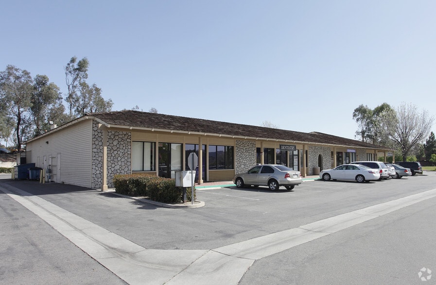 27713 Jefferson Ave, Temecula, CA for lease - Building Photo - Image 1 of 7