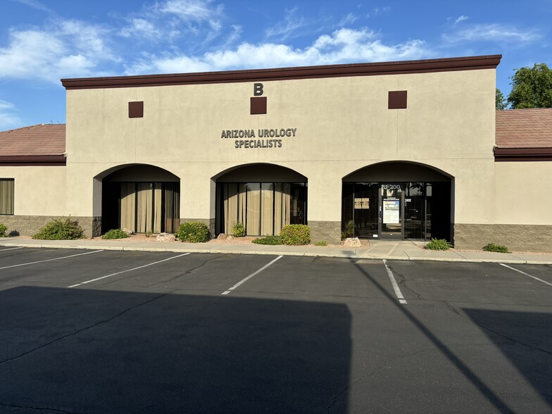 5750 W Thunderbird Rd, Glendale, AZ for lease - Building Photo - Image 3 of 7