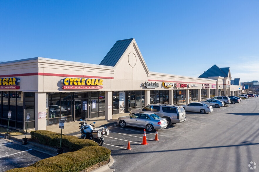 215 S Hurstbourne Pky, Louisville, KY for lease - Building Photo - Image 1 of 7