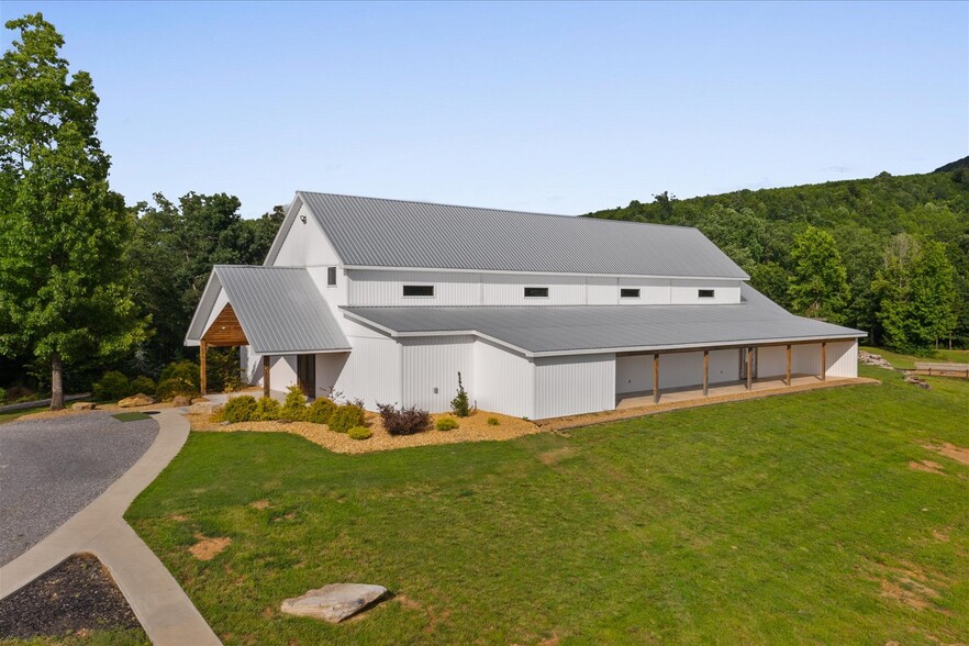 2948 Holly Creek Cool Sprgs Rd, Chatsworth, GA for sale - Building Photo - Image 2 of 62