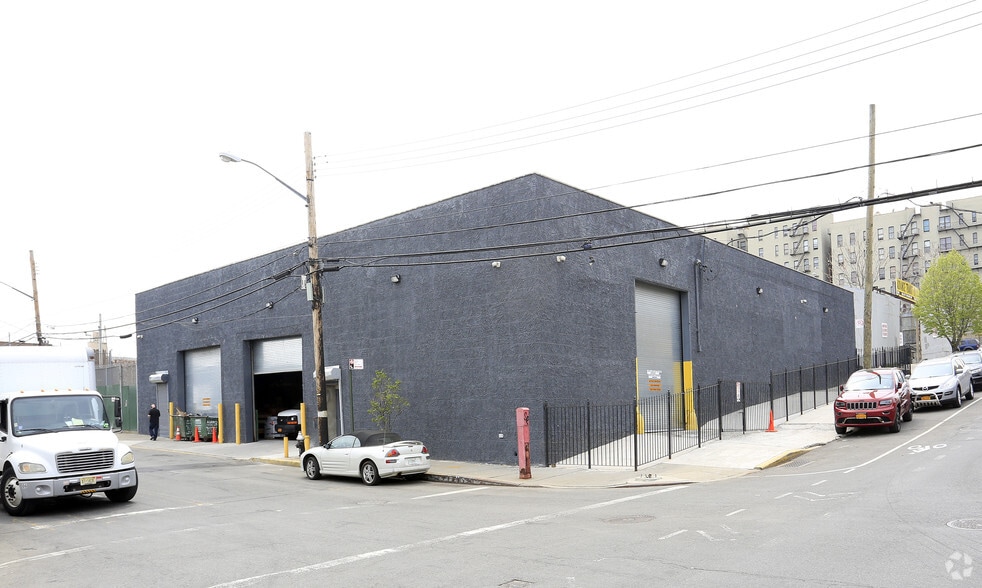 1350 Lafayette Ave, Bronx, NY for sale - Primary Photo - Image 1 of 1