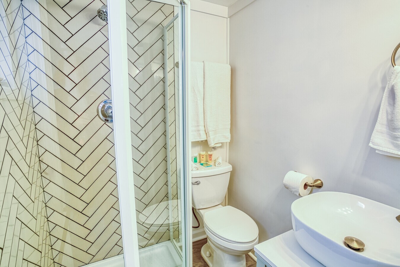 213 Raleigh Ave, Carolina Beach, NC 28428 | LoopNet