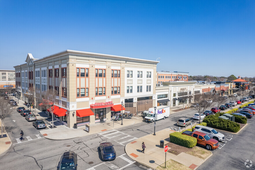 4410 E Claiborne Sq, Hampton, VA for lease - Building Photo - Image 1 of 22