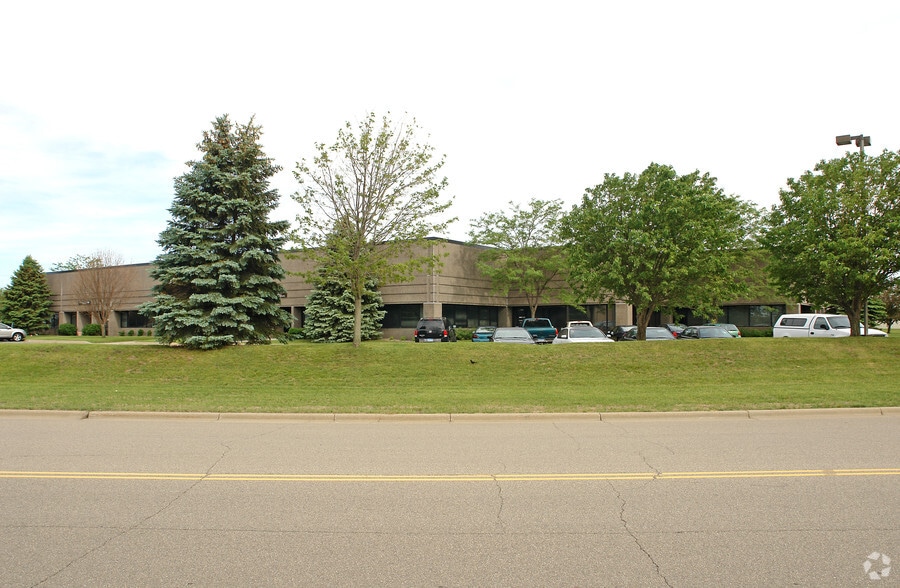 5885 149th St W, Apple Valley, MN for sale - Primary Photo - Image 1 of 1