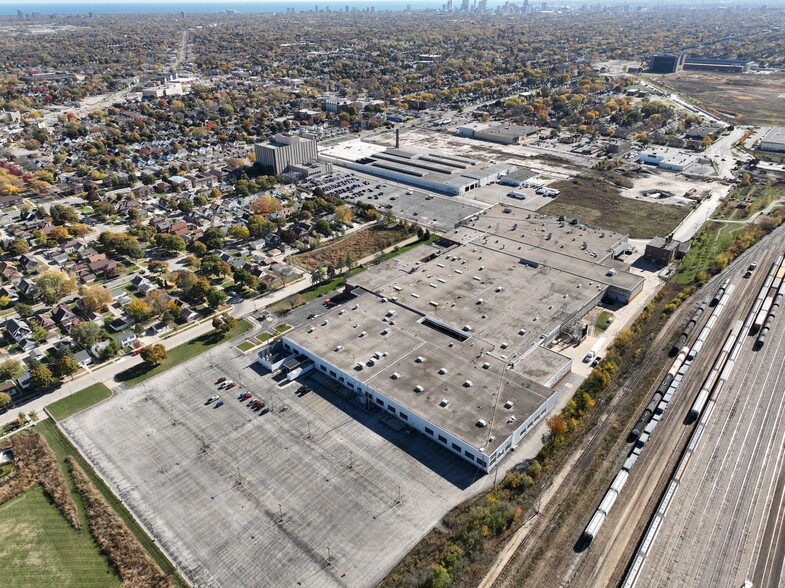 4265 N 30th St, Milwaukee, WI for lease - Aerial - Image 1 of 20