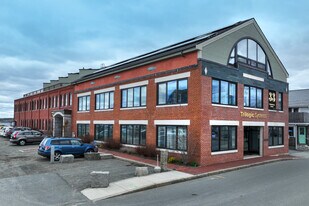 33 Commercial St, Gloucester MA - Loft