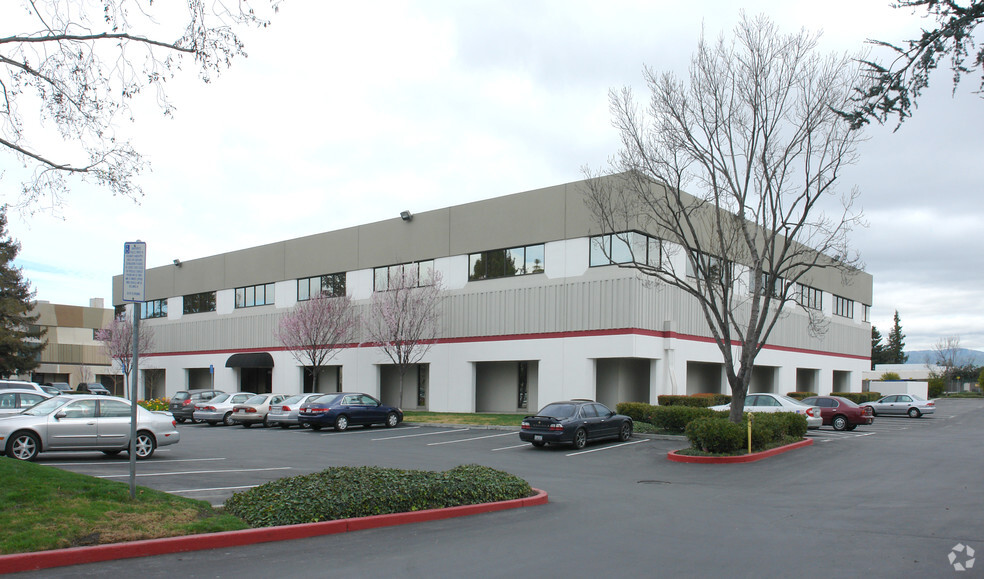 2975 Stender Way, Santa Clara, CA for lease - Primary Photo - Image 1 of 5