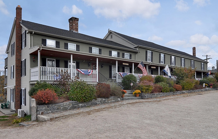 1136 Main St, Richmond, RI for sale - Building Photo - Image 1 of 1