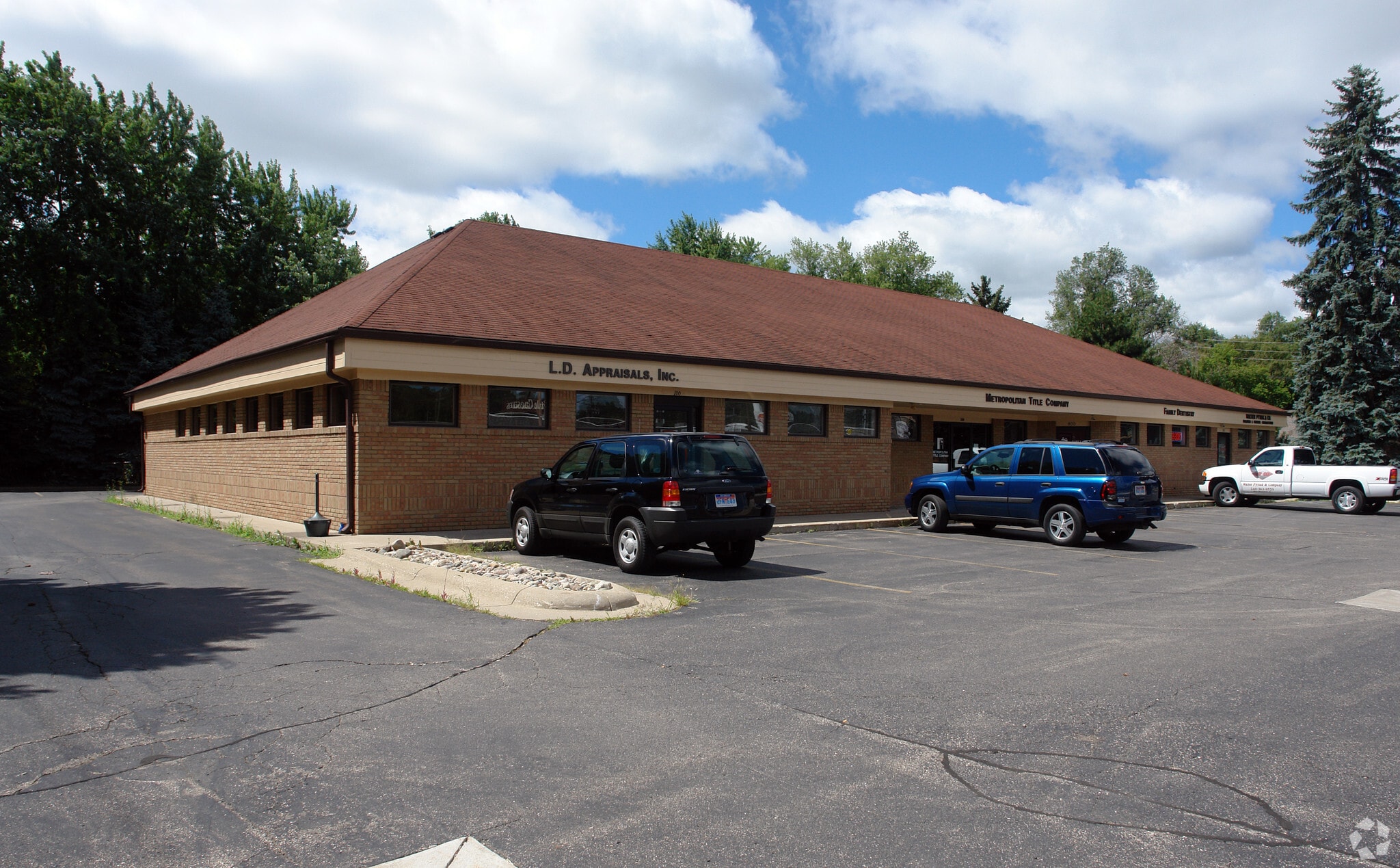 7805 Cooley Lake Rd, West Bloomfield, MI for sale Building Photo- Image 1 of 8