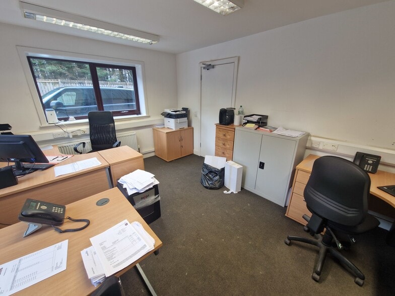 Tom Dow Transport Depot, Lochgilphead for sale - Building Photo - Image 2 of 5